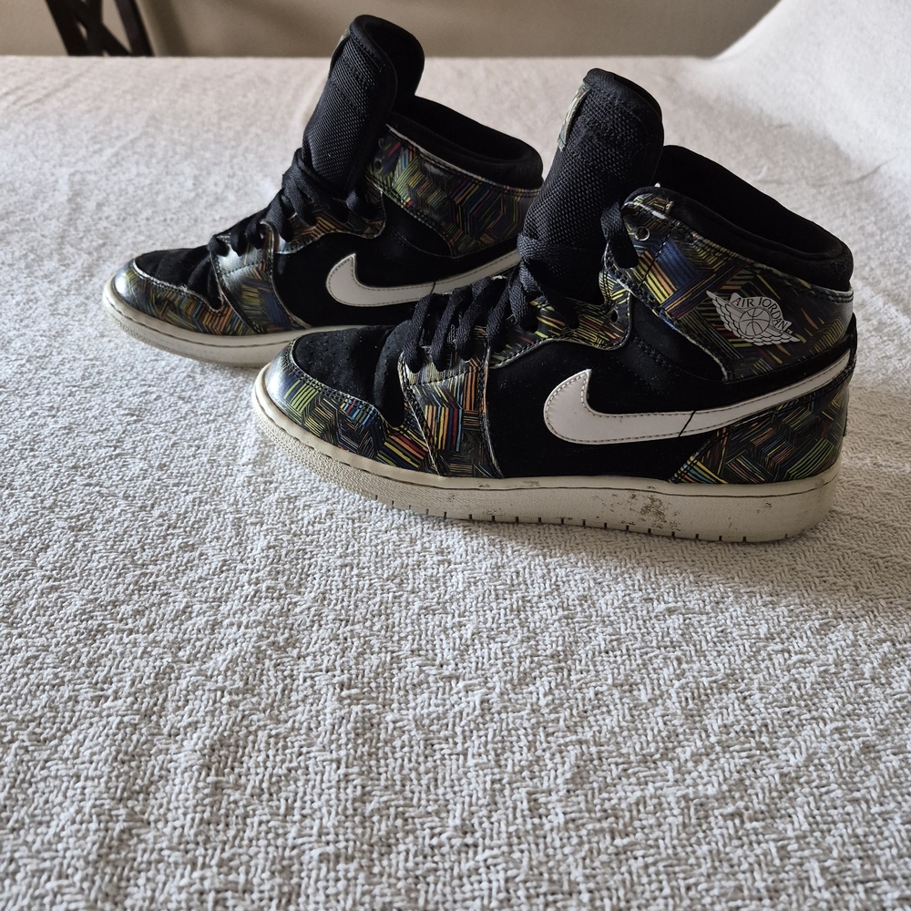 Nike Black and Multicolor Kids High-Top Sneakers - Picture 2 of 8